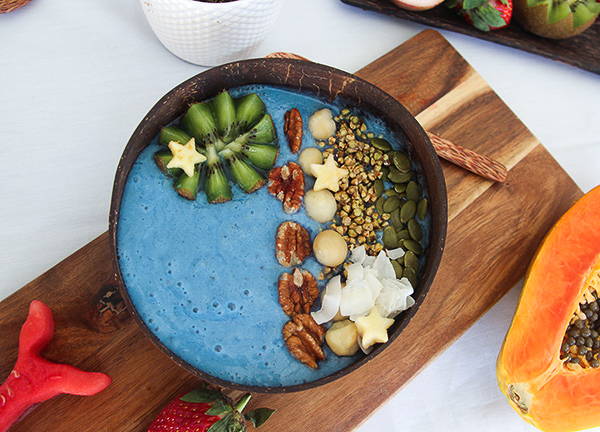 How to make a Blue Spirulina Smoothie Bowl