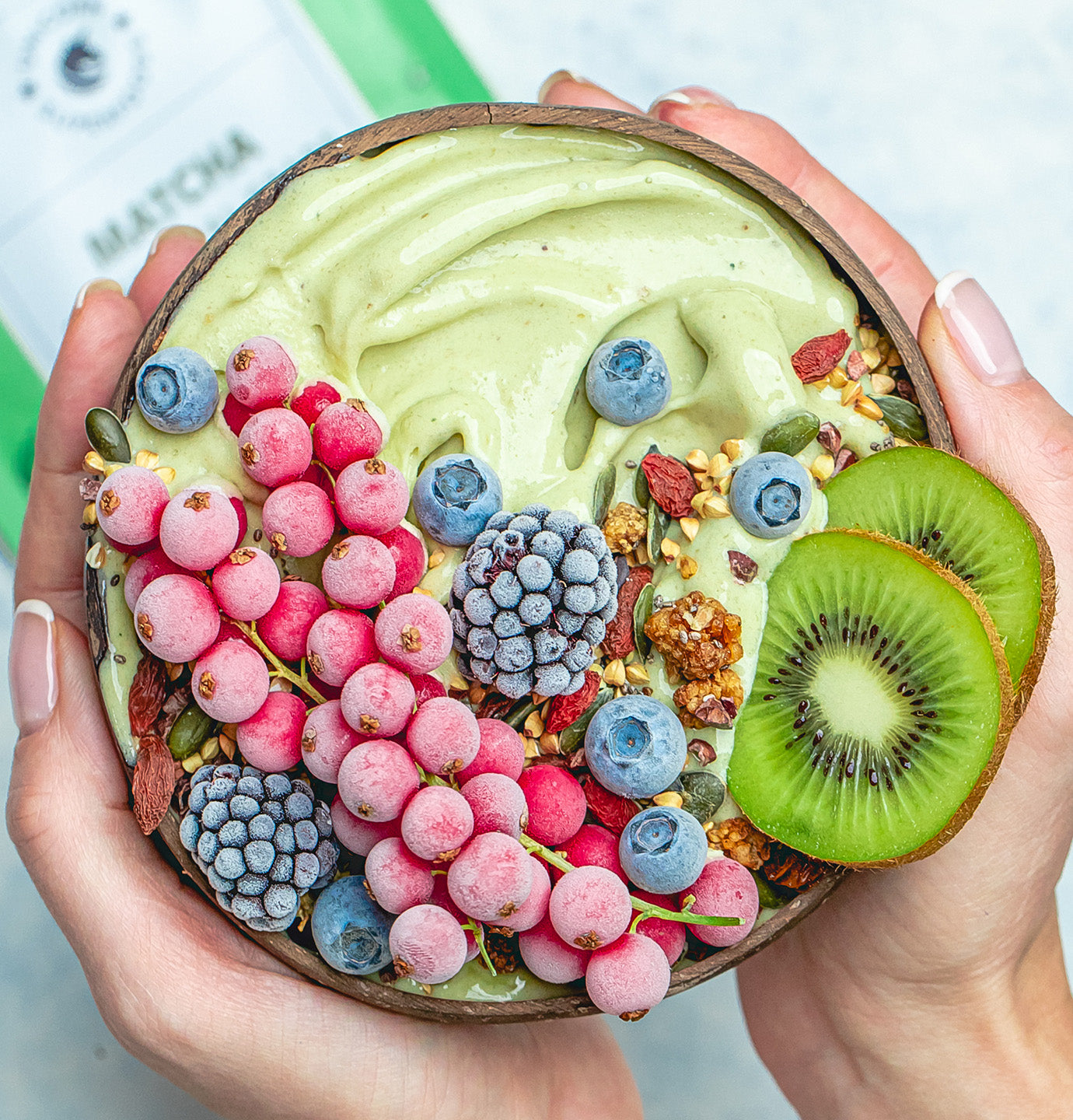 matcha smoothie bowl