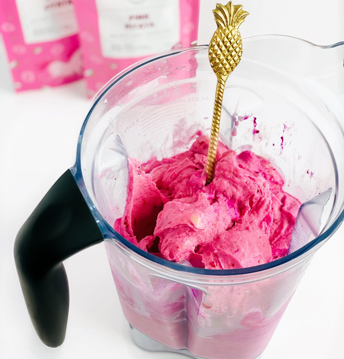 pink pitaya smoothie